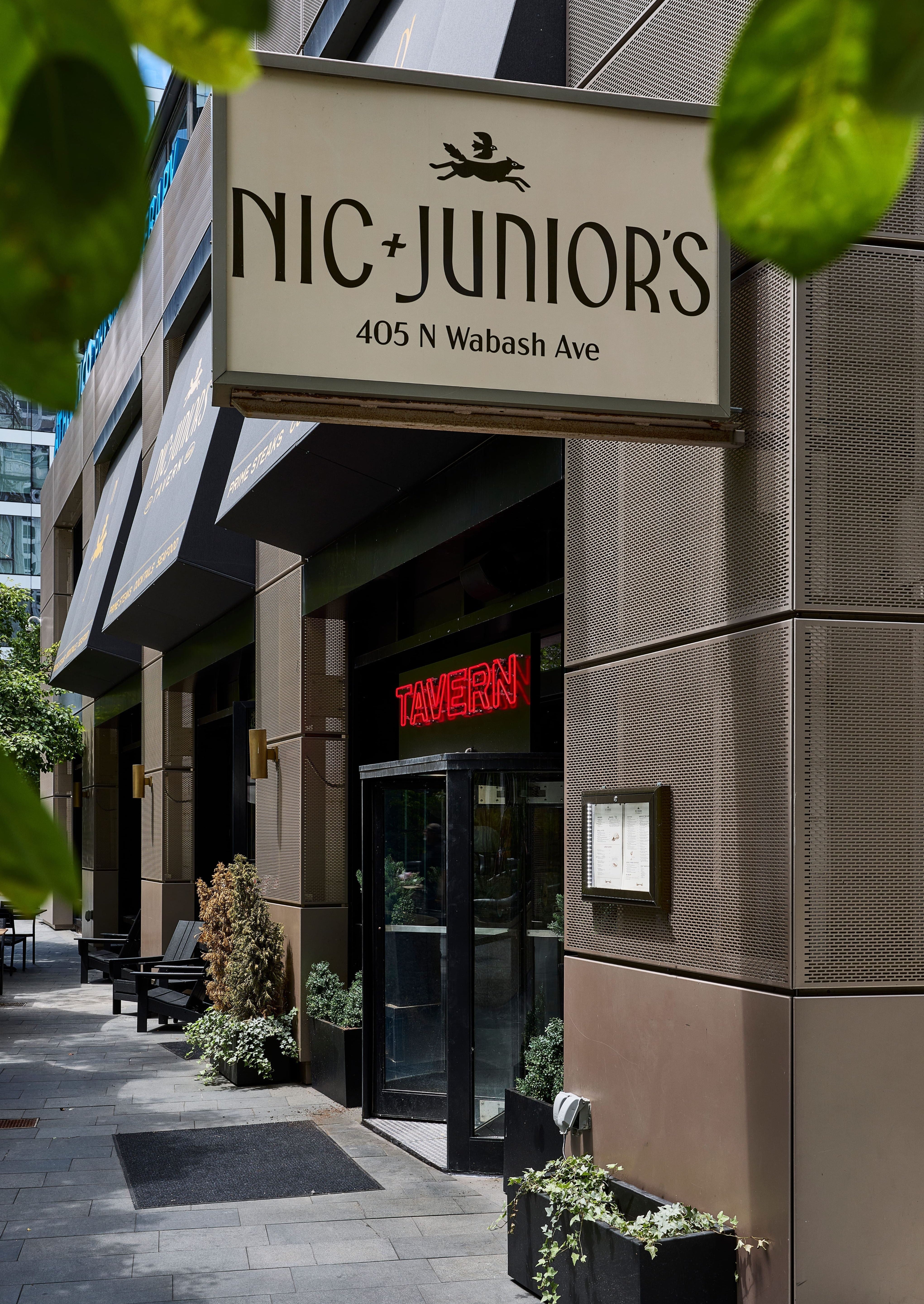 Nic & Junior's Tavern