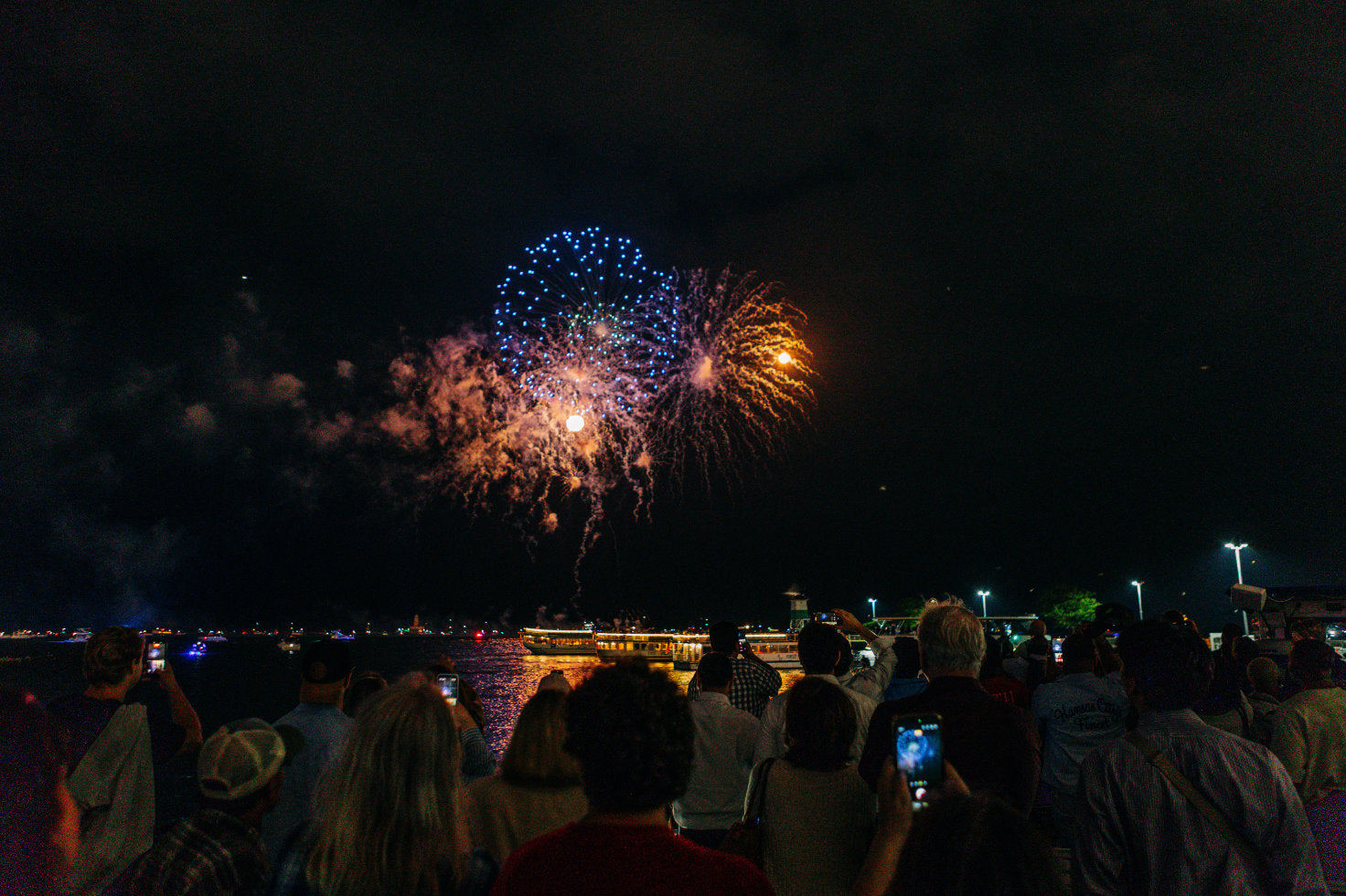 Chicago Water Taxi, fireworks, Navy Pier, downtown Chicago, summer events, Fireworks Cruise