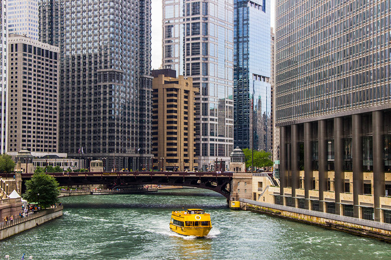 Chicago-Water-Taxi_Michigan_Ave_Dock_Re-export-101.jpg